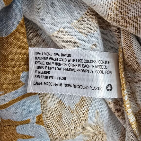 Ava & Viv Yellow White Linen Pull Up Shorts Plus 2X - Picture 6 of 6